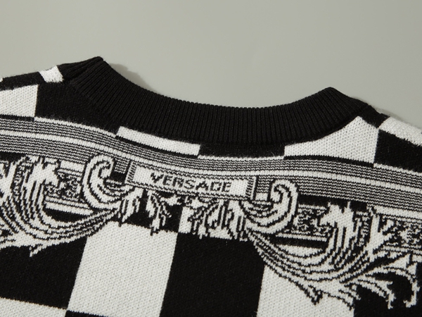 ブランドセーター全体デザイン